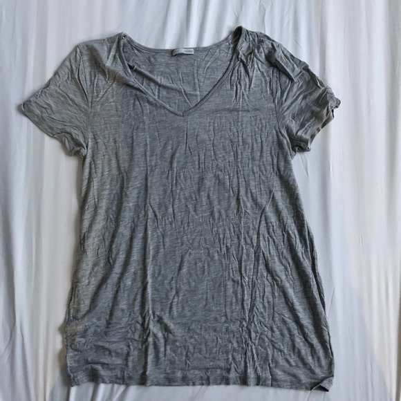 Zara V-Neck T-shirt - Picture 1 of 3